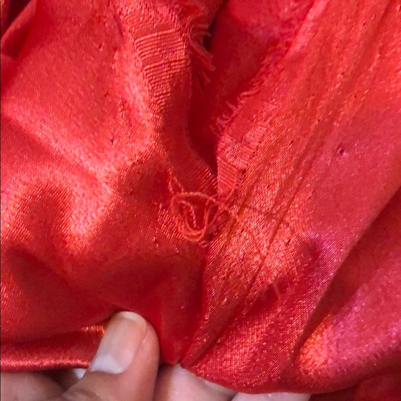 Frida Kahlo red skirt - Picture 3 of 5